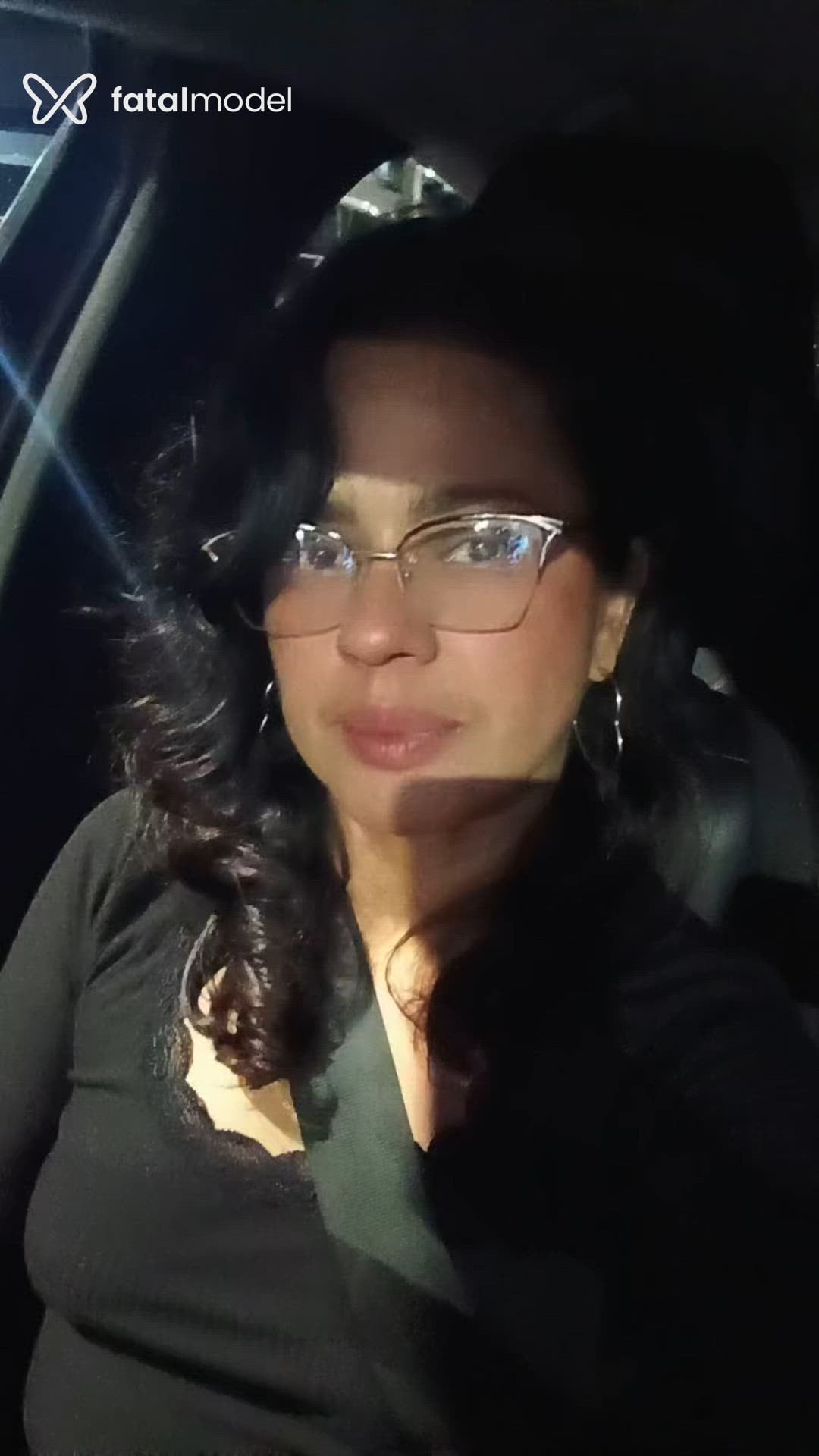 Acompanhante mulher morena (o) de olhos pretos - Maria