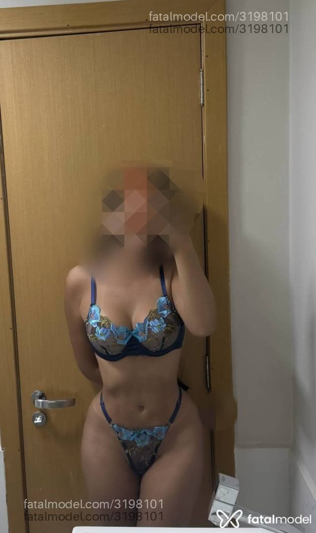 Acompanhante mulher morena (o) de olhos castanhos - Marina Monteiro