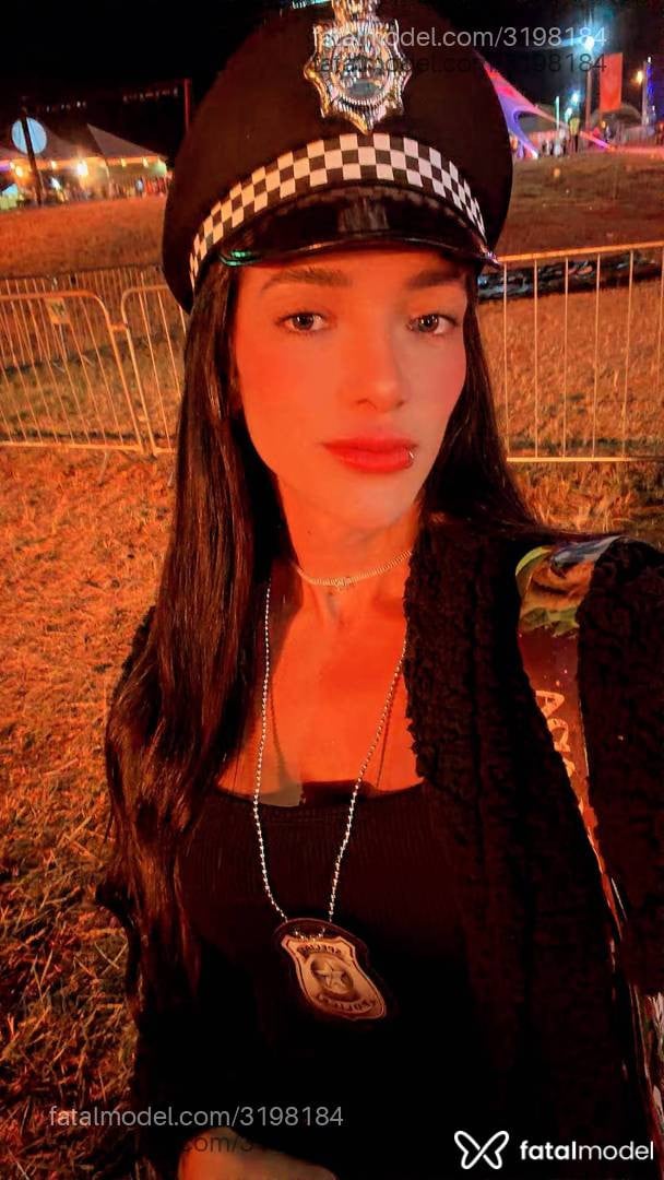 Acompanhante mulher morena (o) de olhos castanhos em Uberaba - Cacau Silva