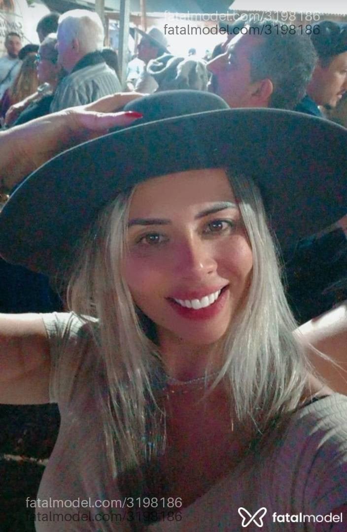 Acompanhante mulher loira (o) de olhos castanhos em Saquarema - Dany