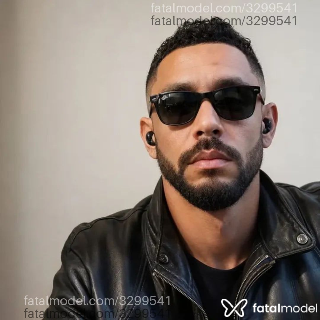 Acompanhante homem morena (o) de olhos castanhos - Curioso Acompanhante homem morena (o) de olhos castanhos - Curioso