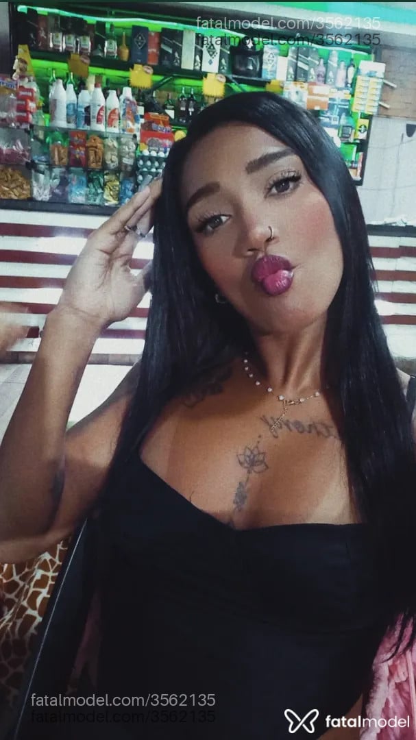 Acompanhante mulher morena (o) de olhos castanhos - Kimberly