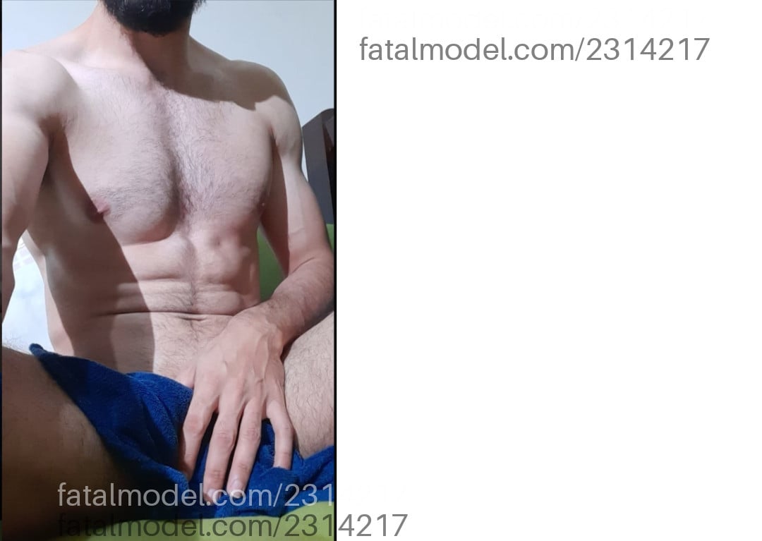 Acompanhante homem morena (o) de olhos pretos - Profit