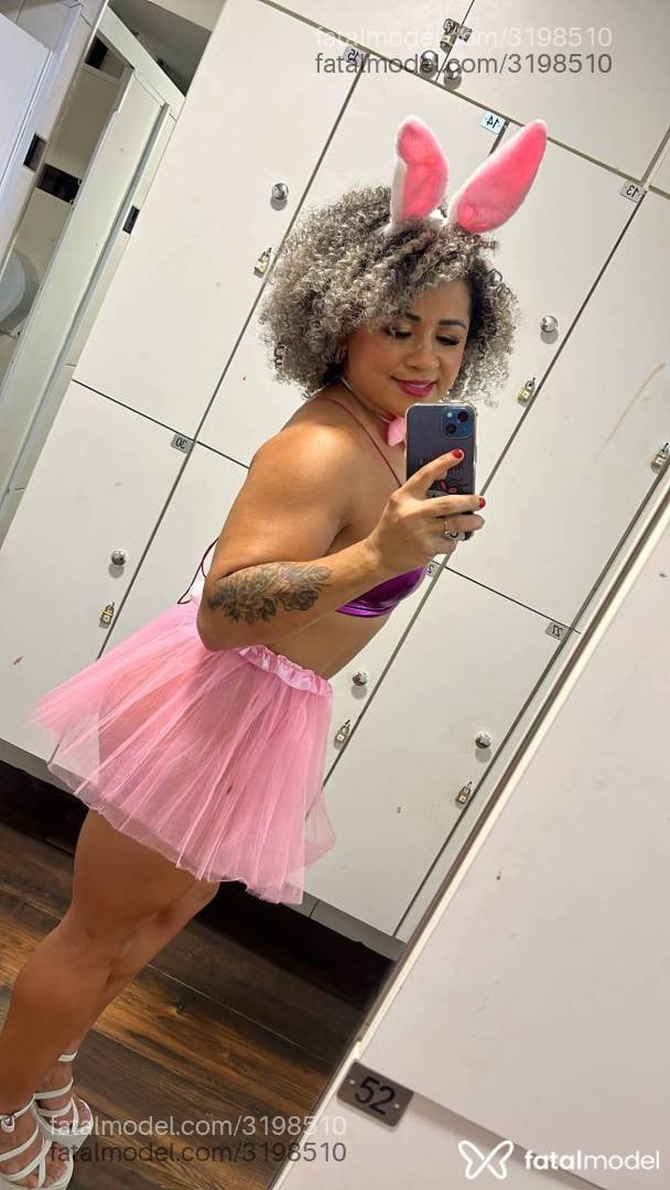 Acompanhante mulher loira (o) de olhos castanhos em São Paulo - Laura Oliver