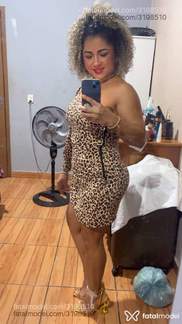 Acompanhante mulher loira (o) de olhos castanhos em São Paulo - Laura Oliver