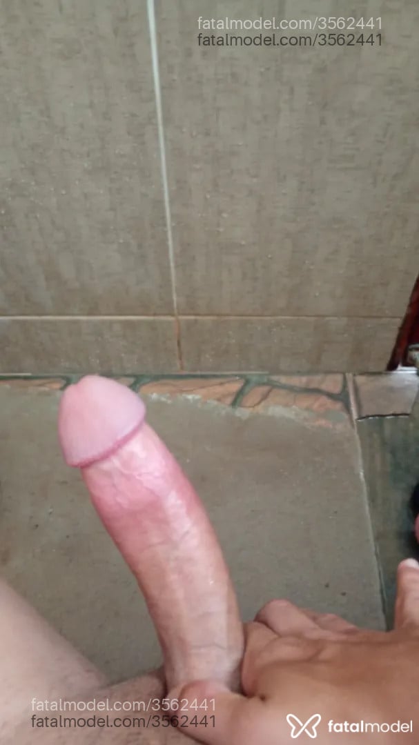 Acompanhante homem com cabelo castanho de olhos castanhos - Luan Gonçalves