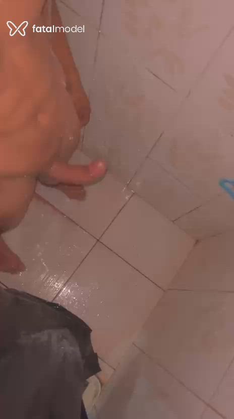 Acompanhante homem com cabelo castanho de olhos castanhos - Marcus