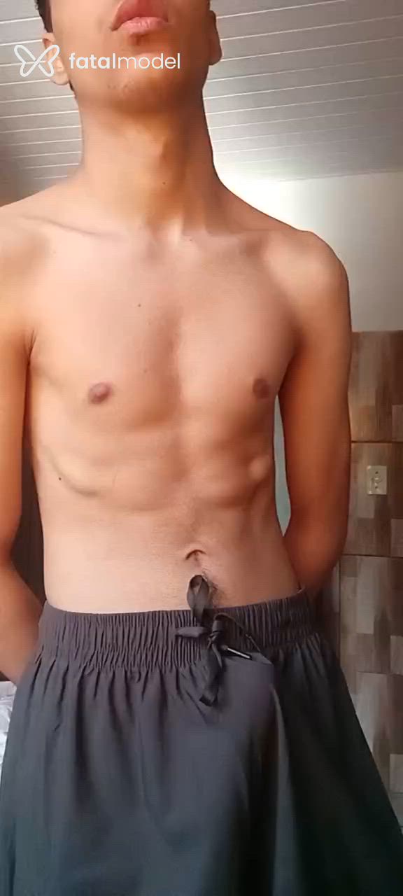 Acompanhante homem com cabelo castanho de olhos castanhos - Caio