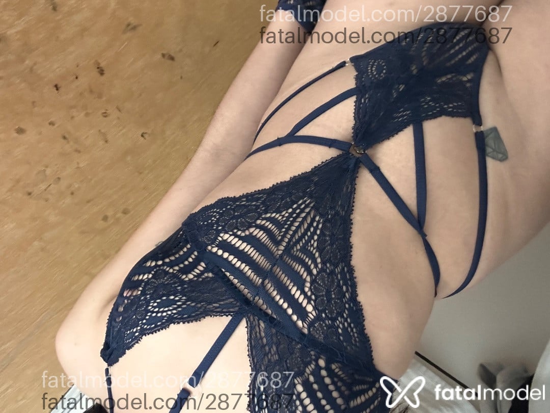 Acompanhante mulher com cabelo castanho de olhos castanhos - Rafaela