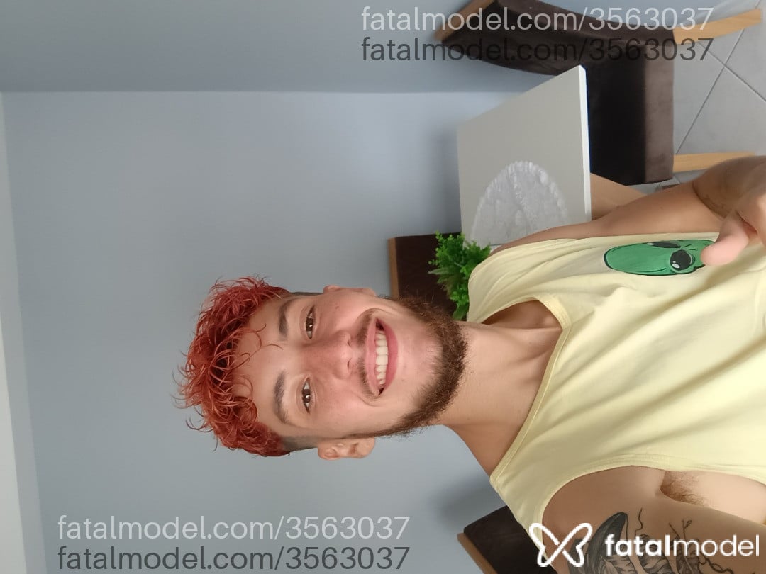 Acompanhante homem com cabelo castanho de olhos castanhos - Raphael Bernades