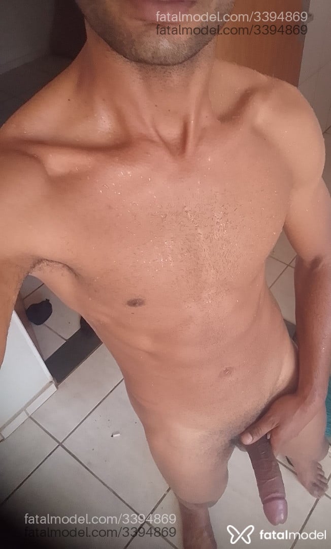 Acompanhante homem morena (o) de olhos castanhos - Wyllamespote