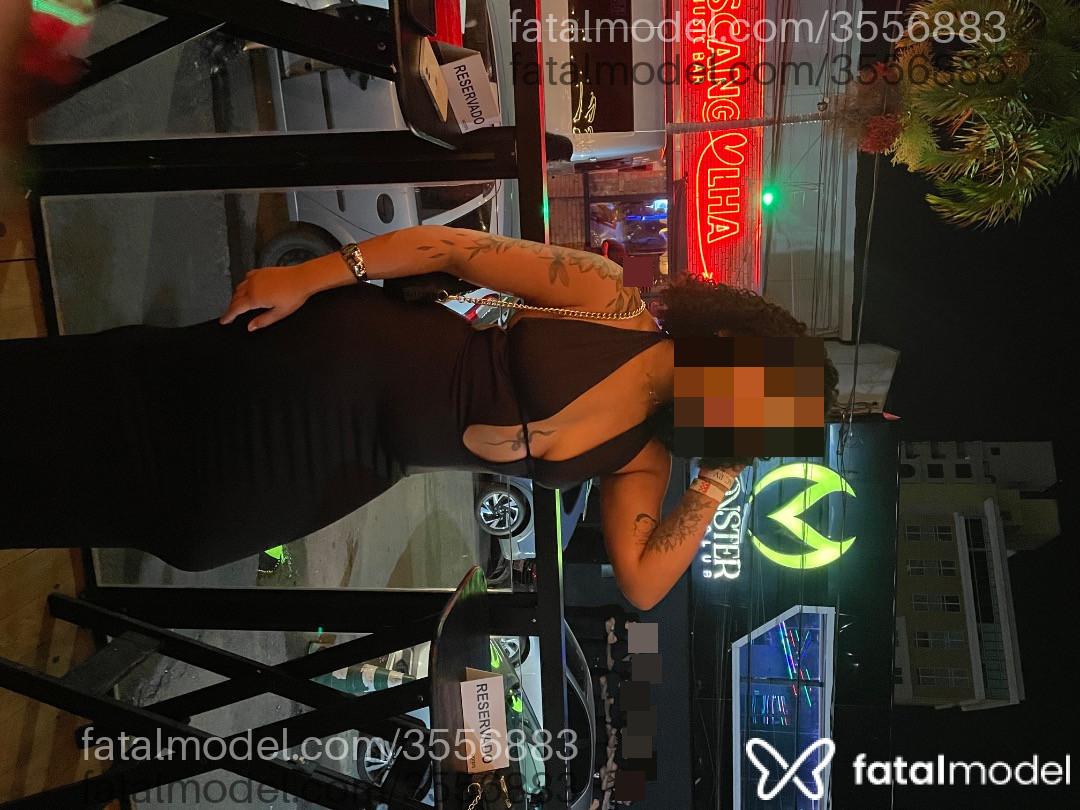 Acompanhante mulher morena (o) de olhos castanhos - Larissa