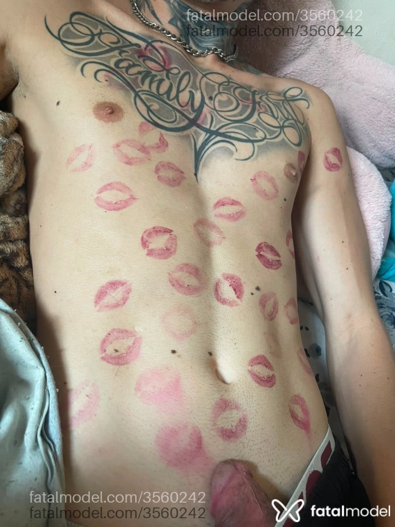 Acompanhante homem morena (o) de olhos pretos - Tyler