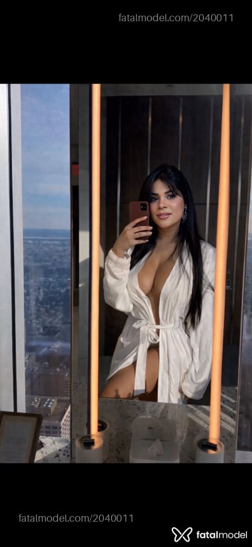 Acompanhante mulher morena (o) de olhos castanhos - Bianca Sales
