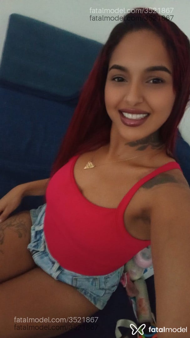Acompanhante mulher ruiva (o) de olhos mel - Any Beatriz