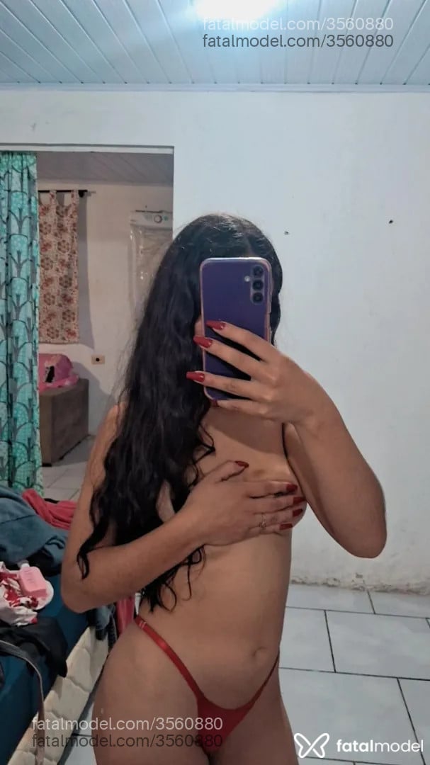 Acompanhante mulher morena (o) de olhos pretos - Luiza Silva