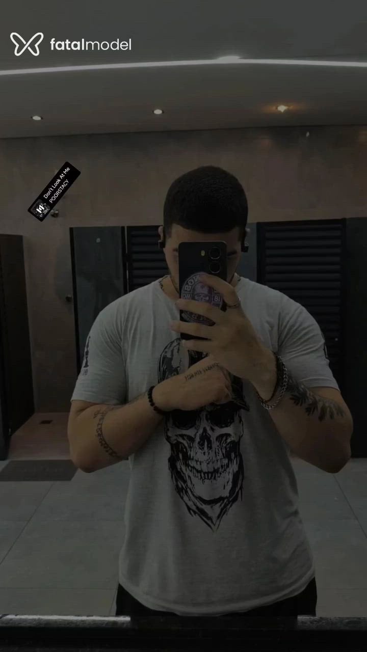 Acompanhante homem com cabelo castanho de olhos castanhos - Guilherme