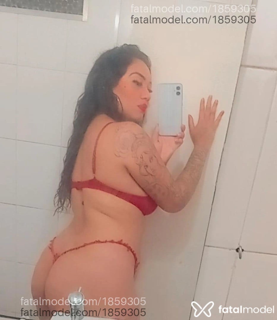 Acompanhante mulher morena (o) de olhos castanhos - Michelly Duarte Acompanhante mulher morena (o) de olhos castanhos - Michelly Duarte