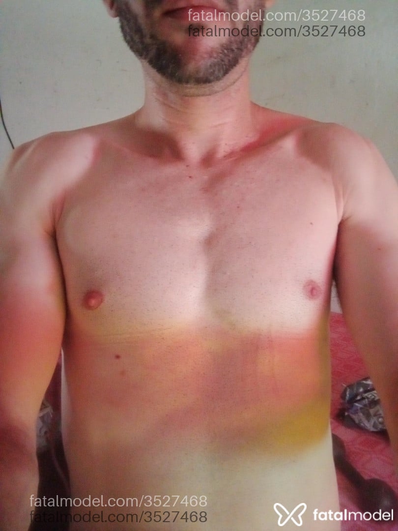Acompanhante homem sem cabelo de olhos castanhos - Fvlado Acompanhante homem sem cabelo de olhos castanhos - Fvlado