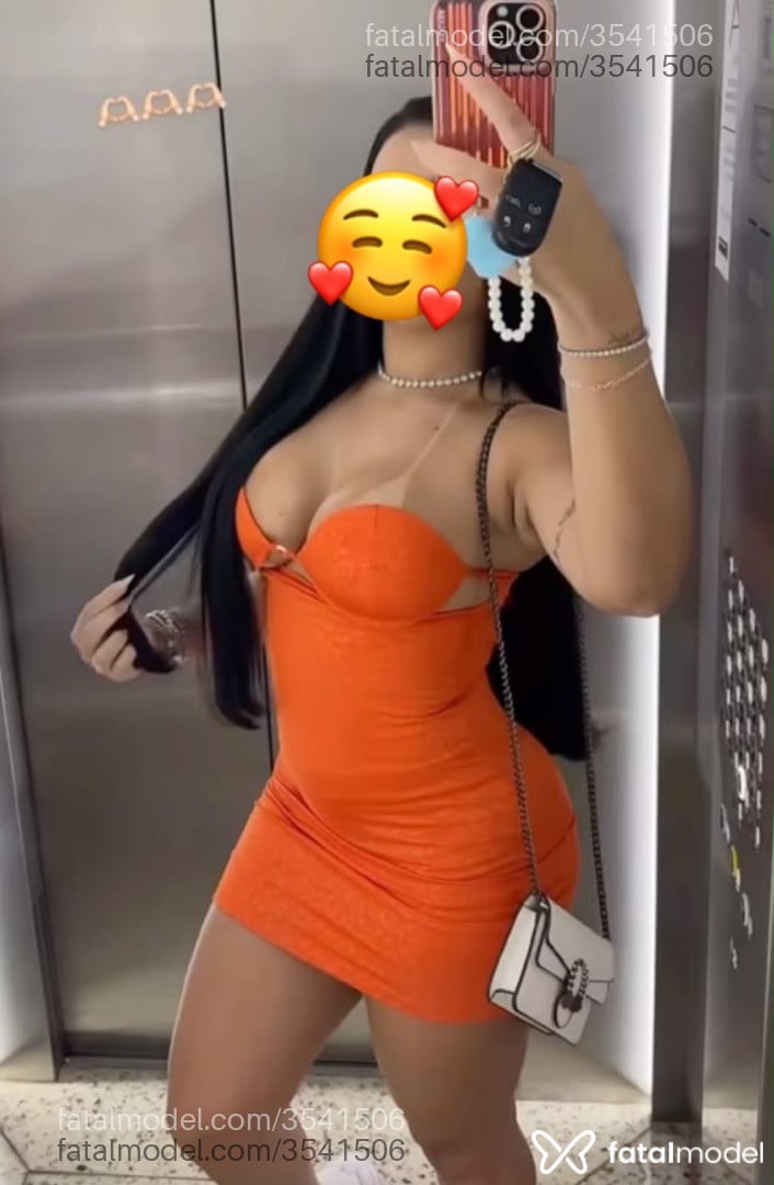 Acompanhante mulher morena (o) de olhos castanhos - Angélica Bolzani