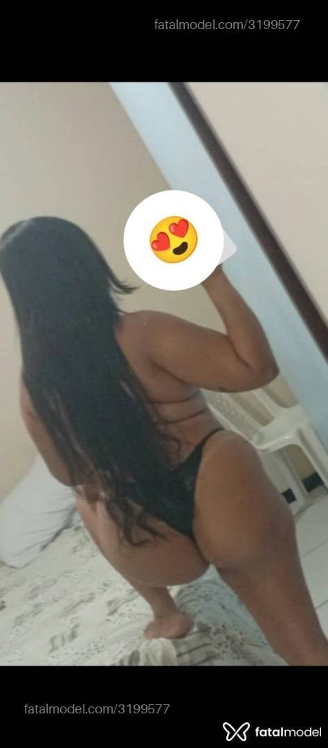 Acompanhante mulher com cabelo castanho de olhos castanhos - Bruninha