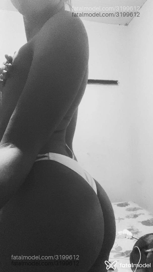 Acompanhante mulher trans com cabelo castanho de olhos castanhos em Jataí - Luana Neres