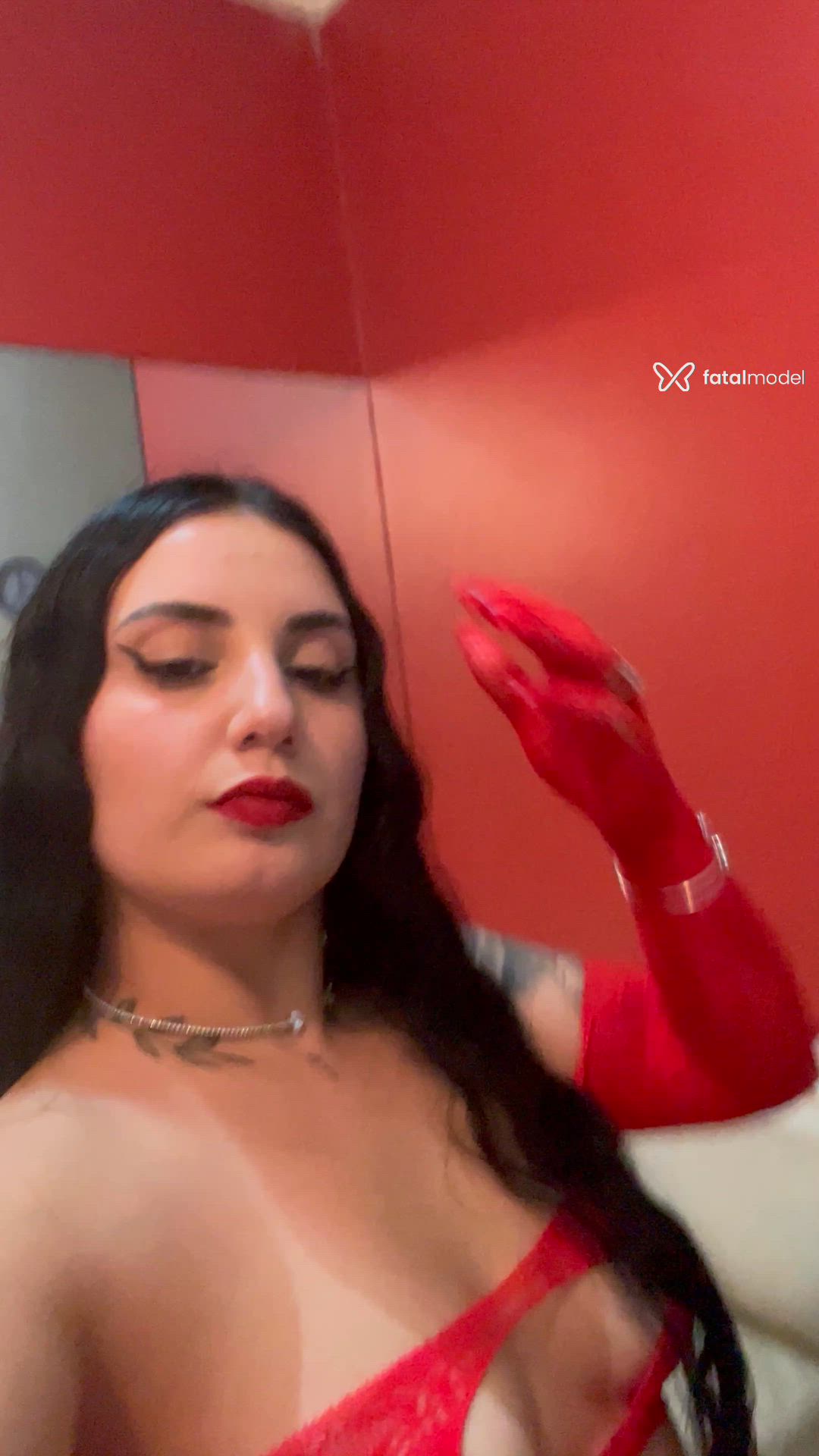 Acompanhante mulher morena (o) de olhos castanhos - Ayla Kitty