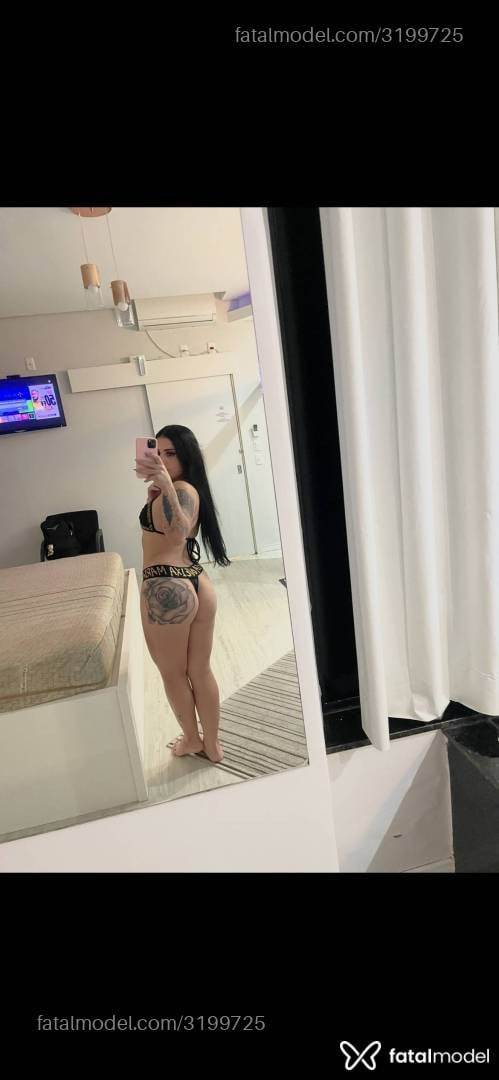 Acompanhante mulher morena (o) de olhos castanhos - Ayla Kitty