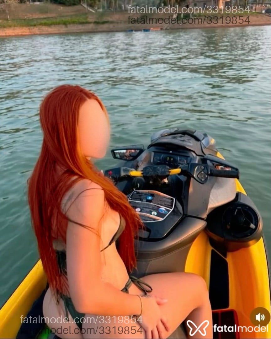 Acompanhante mulher ruiva (o) de olhos castanhos - Sabrina