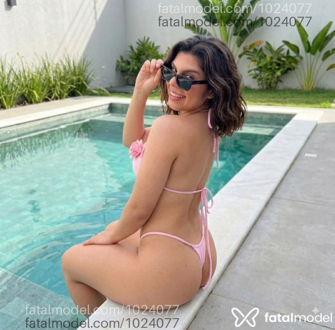 Acompanhante mulher com cabelo castanho de olhos castanhos - Amelly