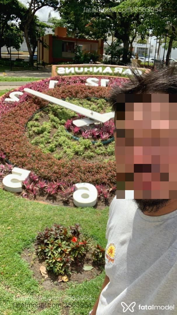 Acompanhante homem morena (o) de olhos castanhos - Pragana Acompanhante homem morena (o) de olhos castanhos - Pragana