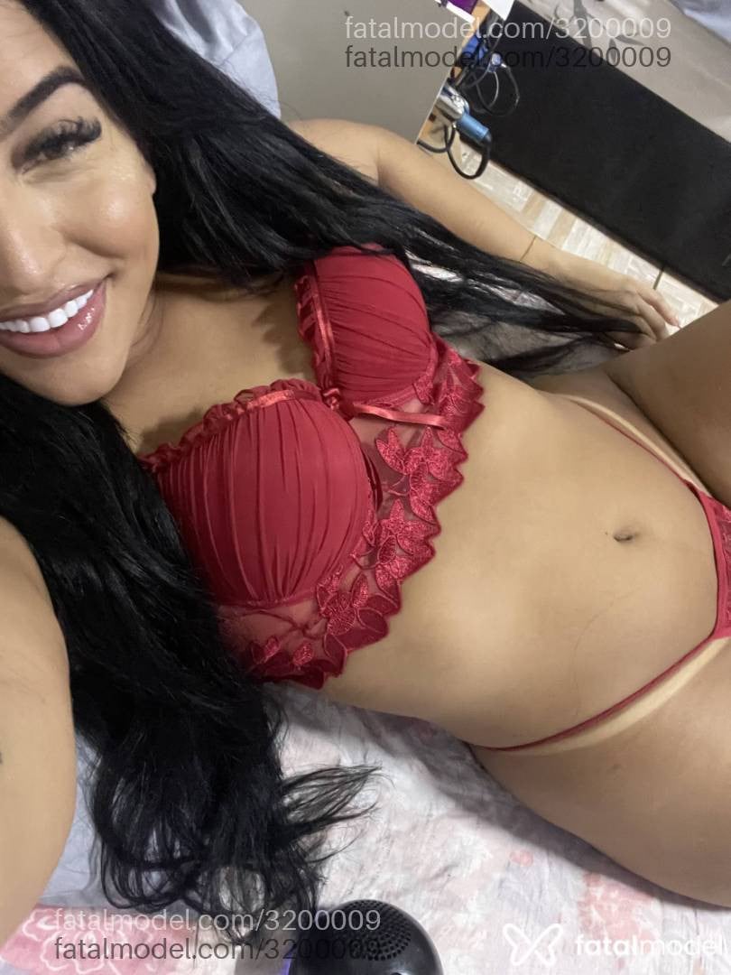 Acompanhante mulher morena (o) de olhos castanhos - Bruna Acompanhante mulher morena (o) de olhos castanhos - Bruna