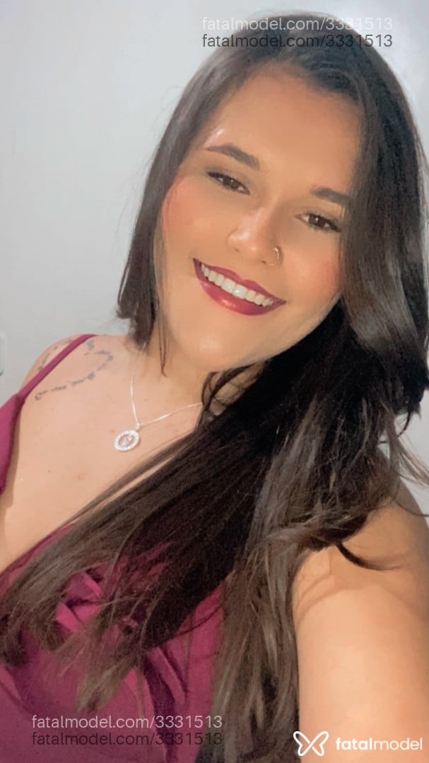 Acompanhante mulher com cabelo castanho de olhos castanhos - Rebeca