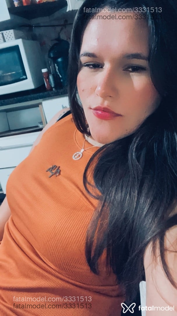 Acompanhante mulher com cabelo castanho de olhos castanhos - Rebeca