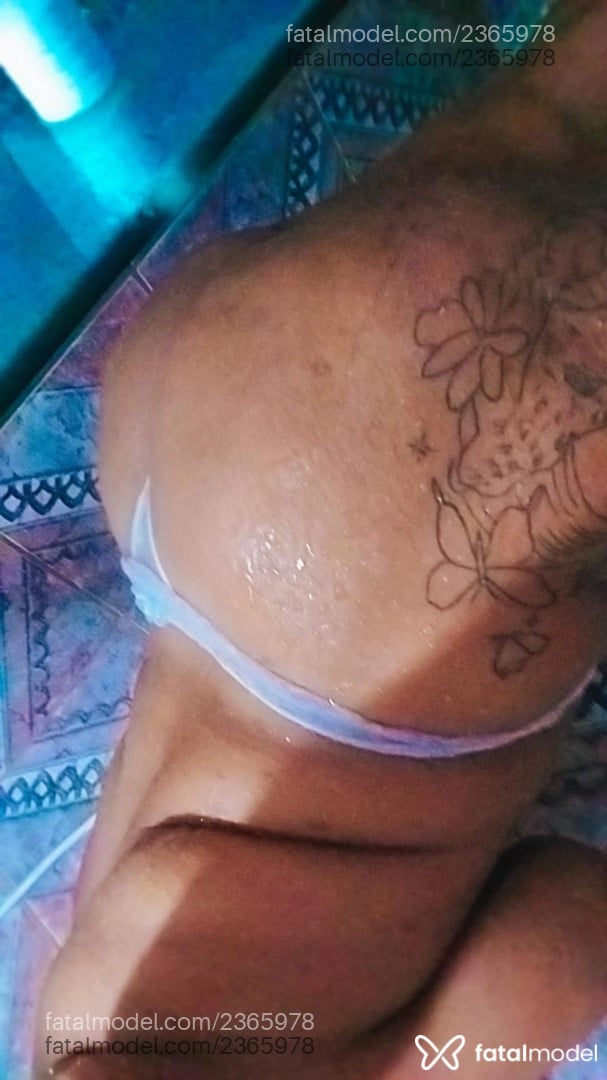Acompanhante mulher com cabelo castanho de olhos castanhos - Keyla Acompanhante mulher com cabelo castanho de olhos castanhos - Keyla