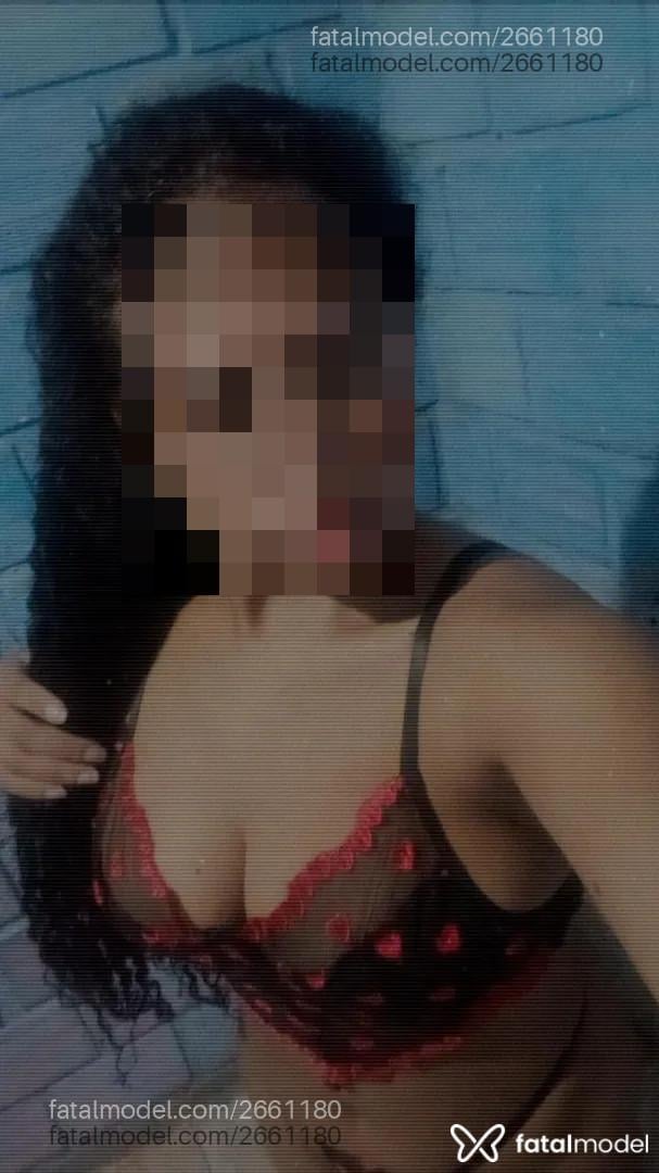 Acompanhante mulher com cabelo castanho de olhos castanhos - Victoria
