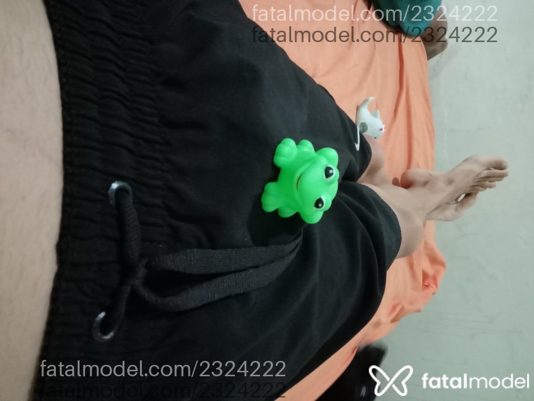Acompanhante homem com cabelo castanho de olhos castanhos - Diego