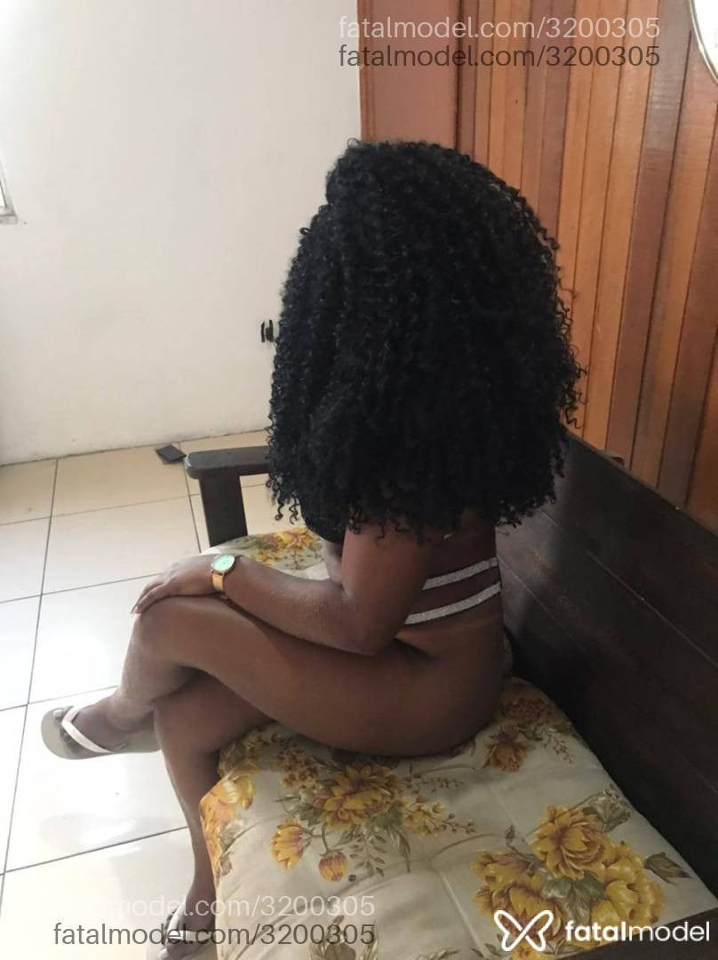 Acompanhante mulher morena (o) de olhos castanhos - Nicolly Santos