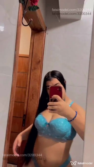 Acompanhante mulher morena (o) de olhos castanhos em Juiz de Fora - Branca Almeida