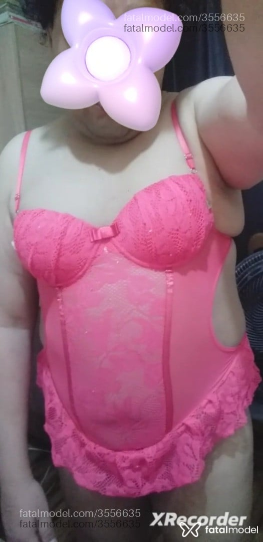 Acompanhante mulher trans morena (o) de olhos pretos - Penélope