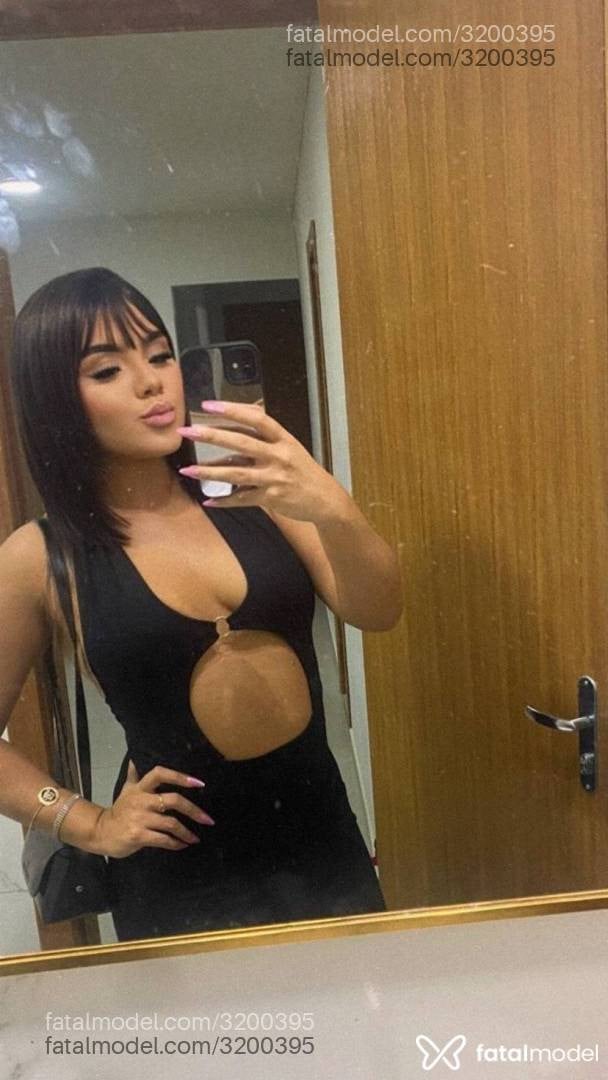 Acompanhante mulher morena (o) de olhos castanhos em Guarapari - Lavínia Tavares