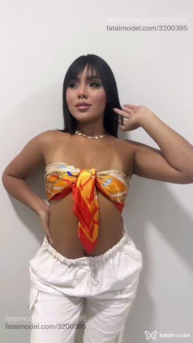 Acompanhante mulher morena (o) de olhos castanhos em Guarapari - Lavínia Tavares
