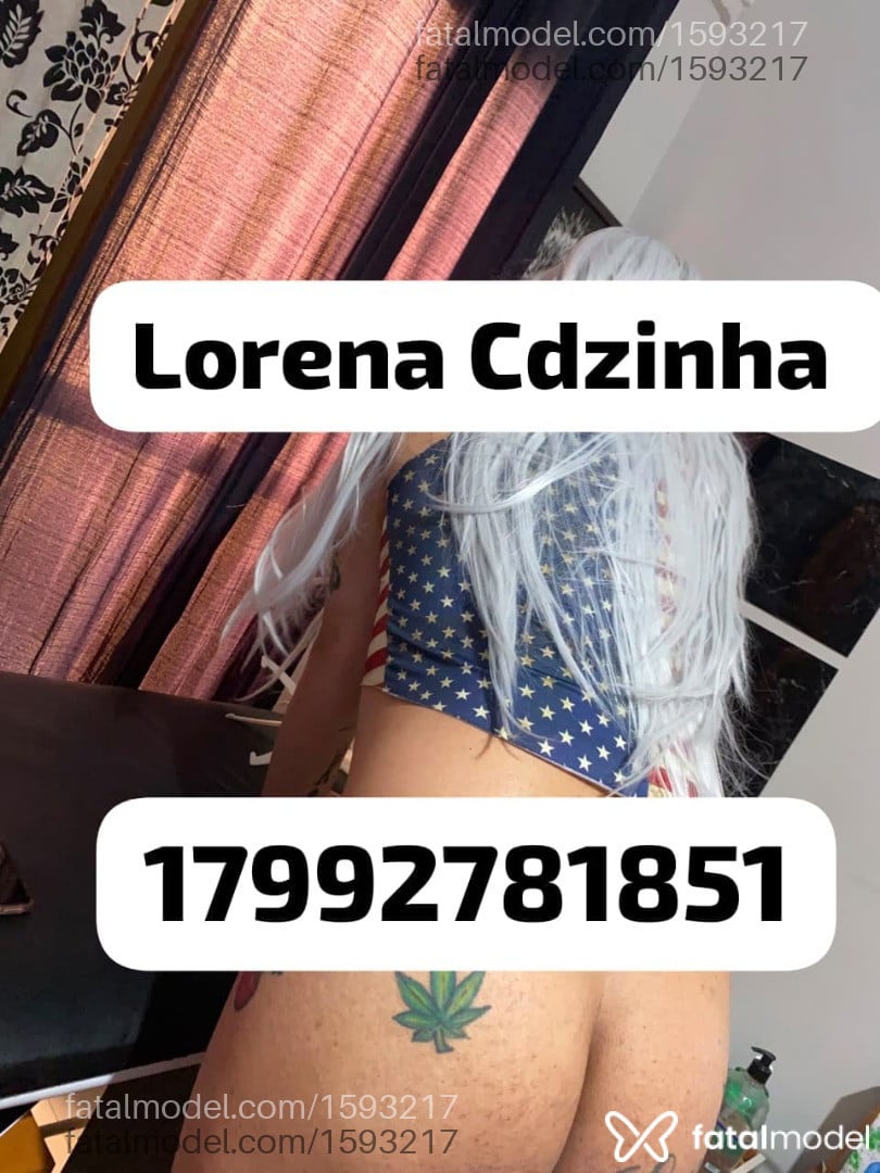 Acompanhante mulher trans ruiva (o) de olhos castanhos - Lorena Karvalho