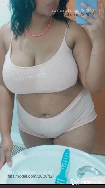 Acompanhante mulher morena (o) de olhos castanhos - Bia Marques