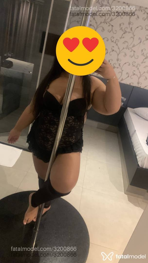 Acompanhante mulher morena (o) de olhos castanhos em Araguari - Vih