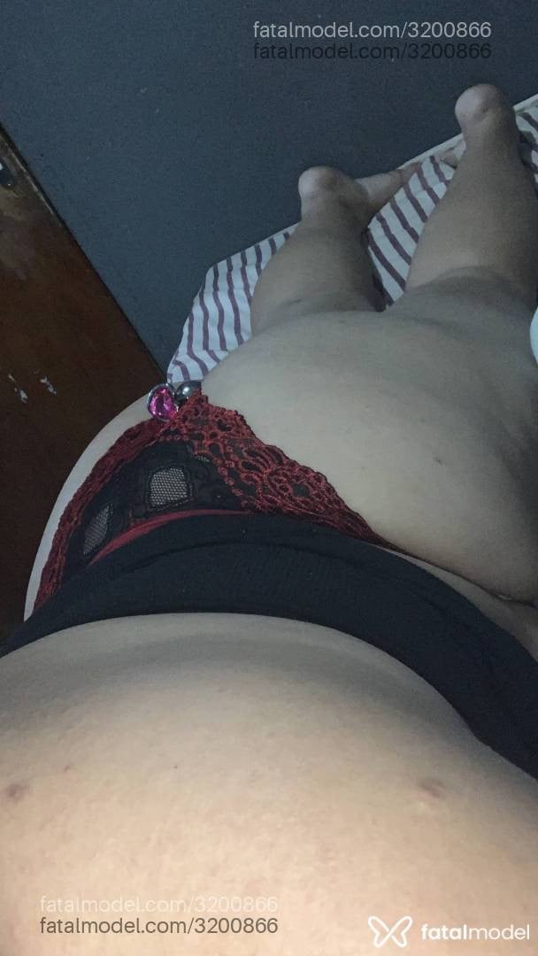 Acompanhante mulher morena (o) de olhos castanhos - Vih
