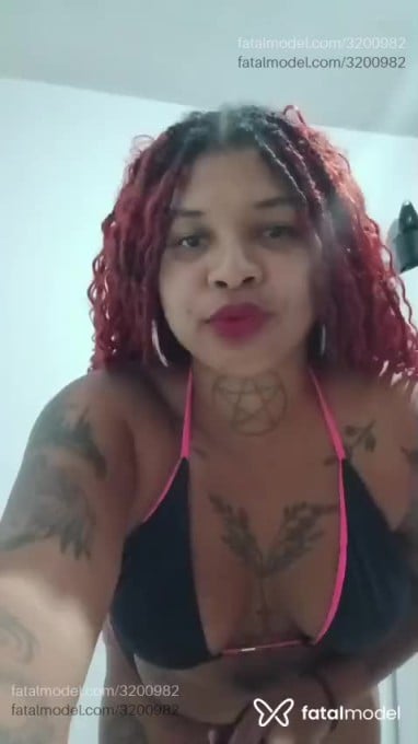 Acompanhante mulher ruiva (o) de olhos mel em Guaratuba - Gabriela Miranda