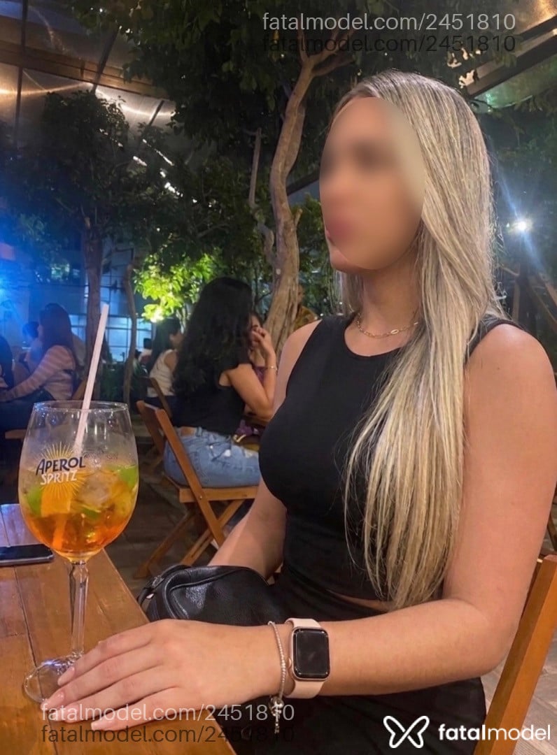 Acompanhante mulher loira (o) de olhos castanhos - Sofia Martins