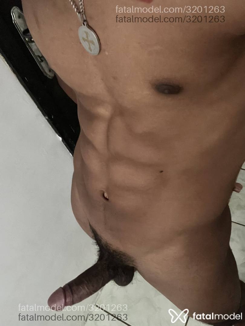 Acompanhante homem morena (o) de olhos castanhos em Curitiba - Champagnepapi