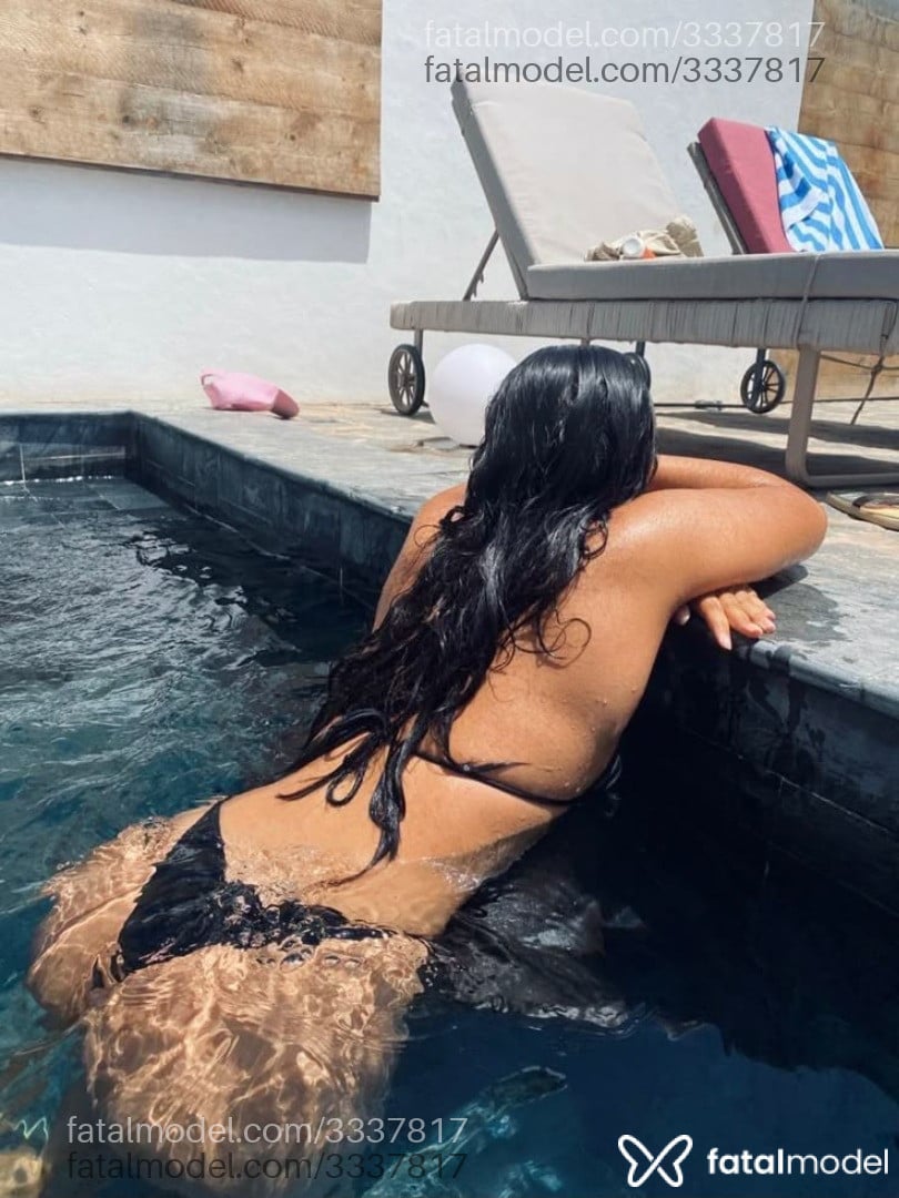 Acompanhante mulher morena (o) de olhos pretos - Amanda Souza